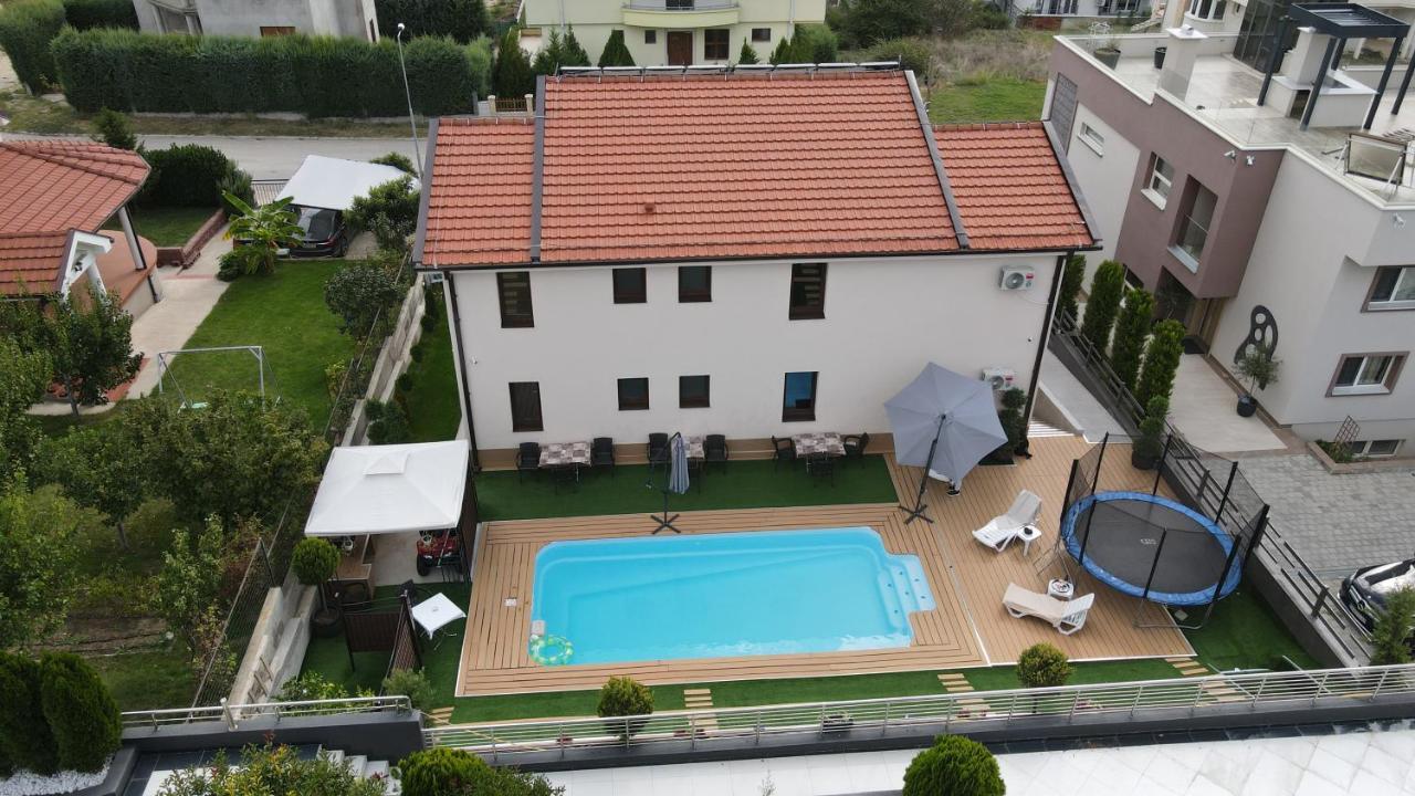 Villa Lucija By Romantique Veles Eksteriør billede